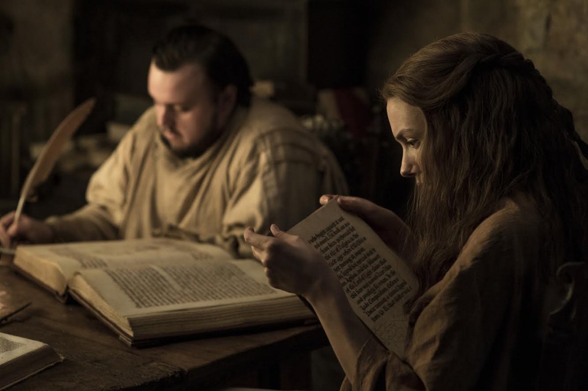 samwell-tarly-studies-hard-at-the-citadel-and-gilly-reads