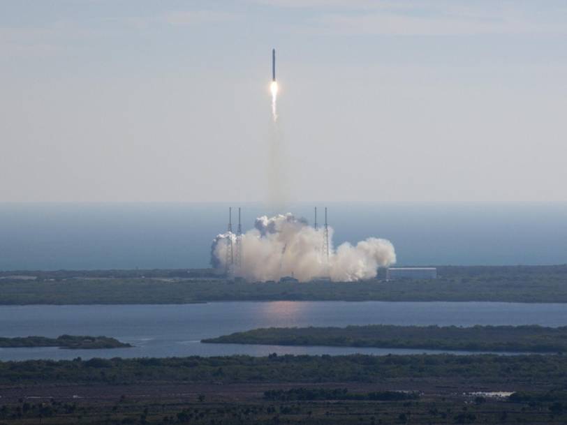 spacex-launches-historic-rocket-mission-nasa-astronauts-demo-2-2020-5